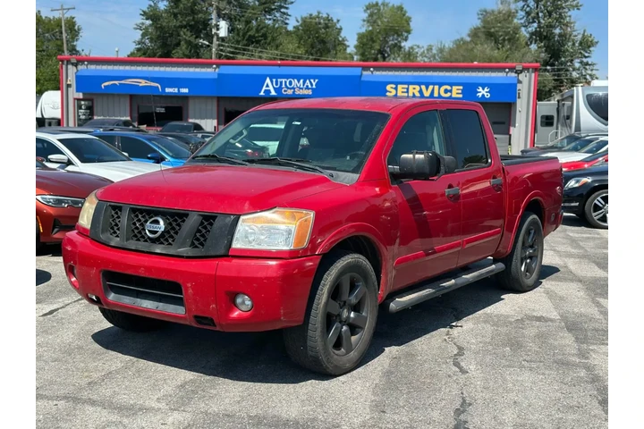 2012 NISSAN TITAN CREW CAB SV image 4