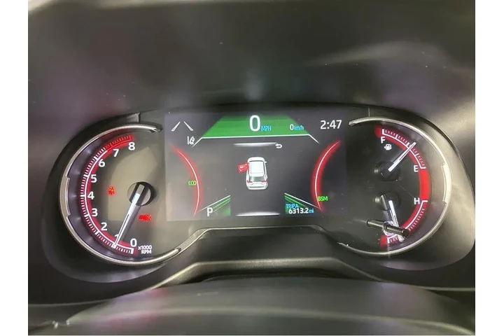 $27894 : Gold Certified2024 RAV4 XLE image 5