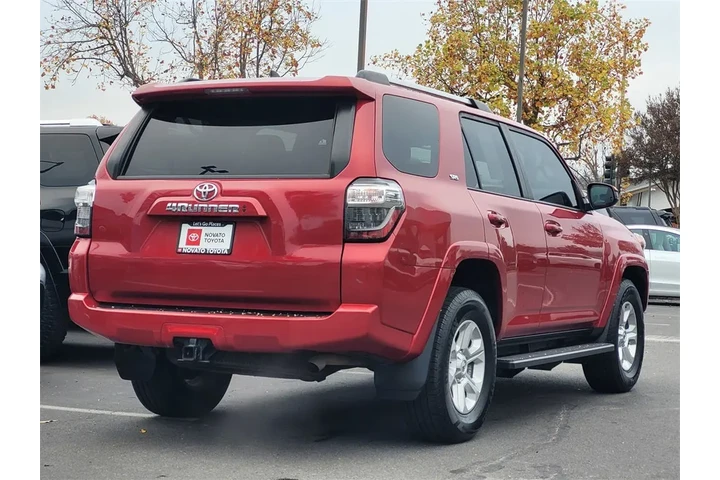 $27499 : Silver Certified2021 4Runner image 5