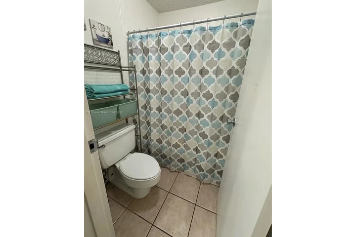 $65000 : Studio for sale image 10