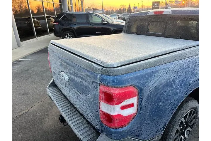 $30985 : Ford Maverick 2023 Lariat 4d image 9