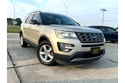 $8999 : 2017 Explorer XLT 4WD thumbnail