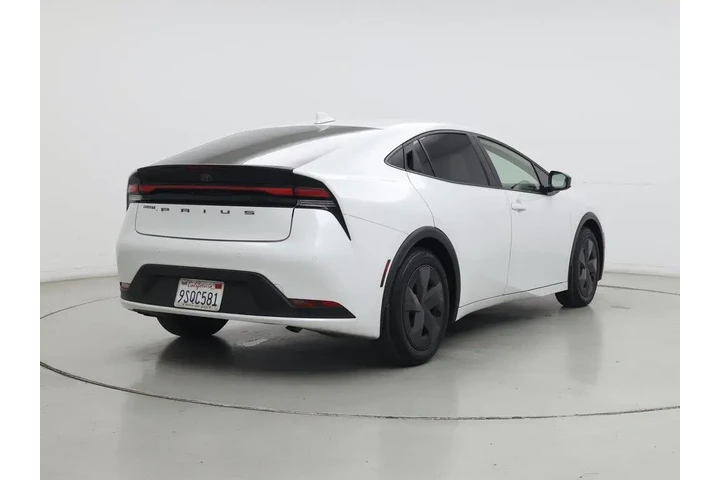 $28998 : Toyota Prius 2025 LE 4dr Hat image 8