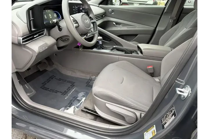 $19391 : Hyundai ELANTRA 2024 SE 4dr image 9
