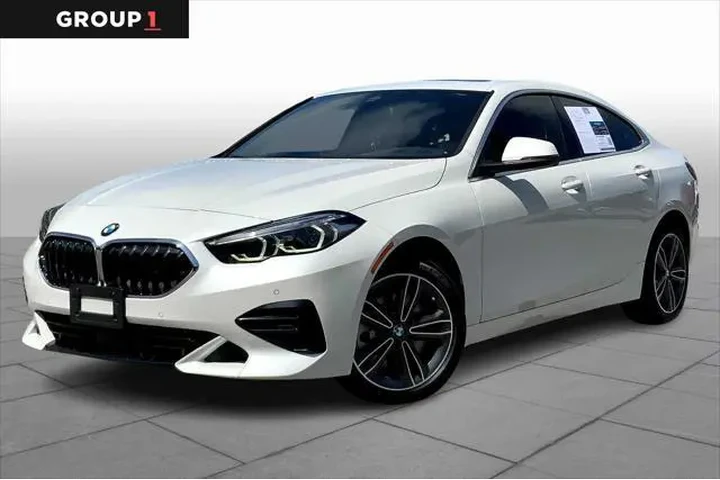 $26955 : BMW 2 Series 2024 AWD 228i x image 1