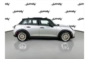 $33250 : MINI Hardtop 4 Door 2025 Coo thumbnail