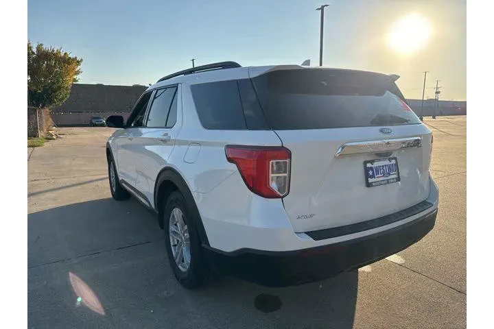 $27987 : Ford Explorer 2022 XLT 4dr S image 6