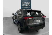 $34888 : Toyota RAV4 2023 AWD XLE Pre thumbnail