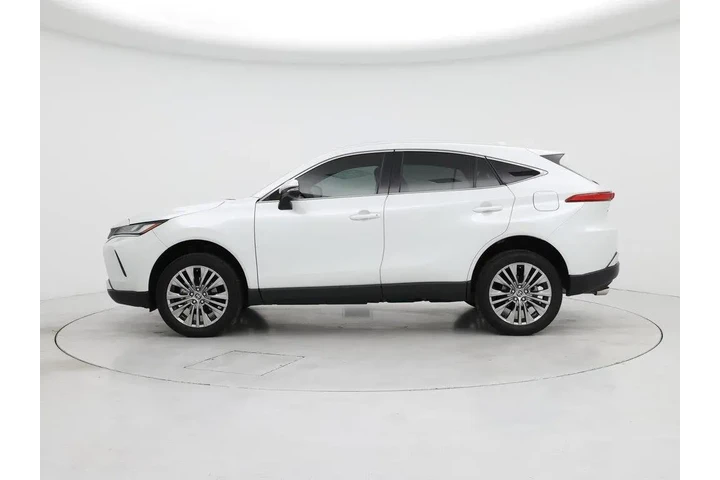 $35998 : Toyota Venza 2024 AWD XLE 4d image 3