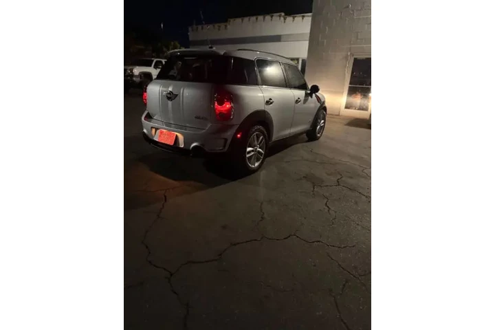 $8988 : 2012 MINI Cooper Countryman image 4