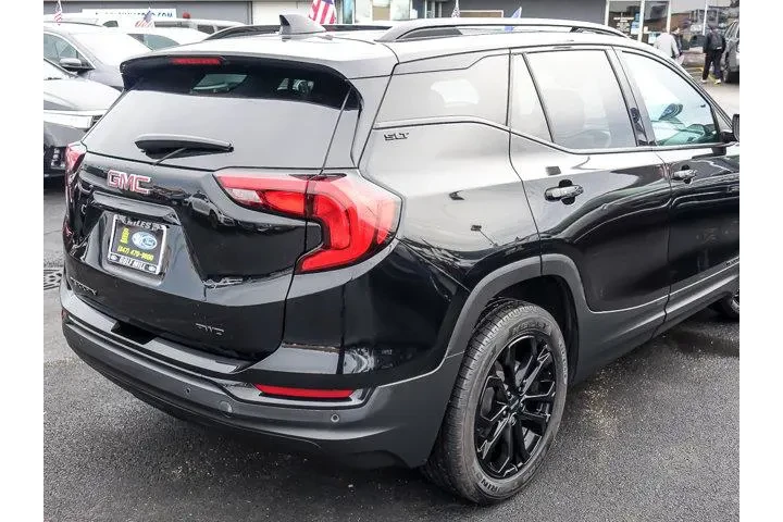 $24870 : GMC Terrain 2021 4x4 SLT 4dr image 6