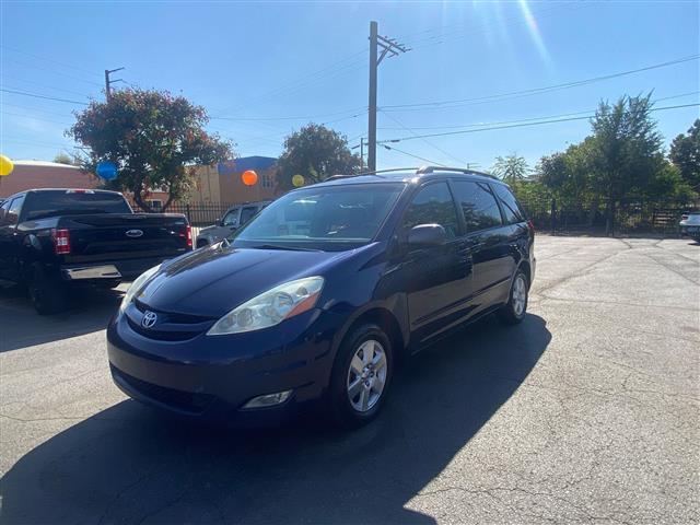 $1988 : 2006 Sienna XLE 7 Passenger, image 3