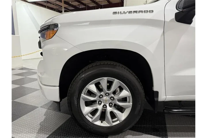 $37599 : Silverado 1500 2024 image 10