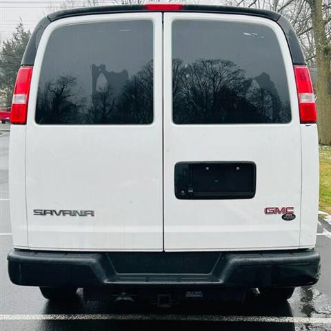 $27000 : 2018 GMC Savana 3500 image 4