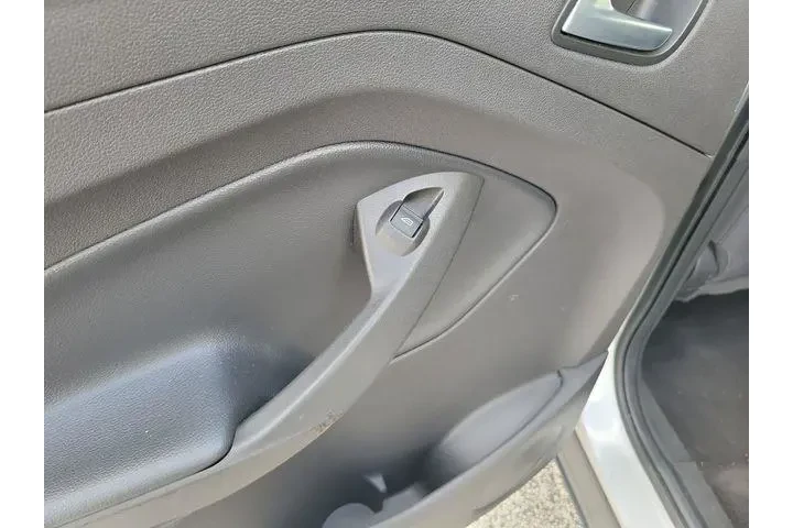 $7990 : Ford Escape 2018 SE 4dr SUV image 10