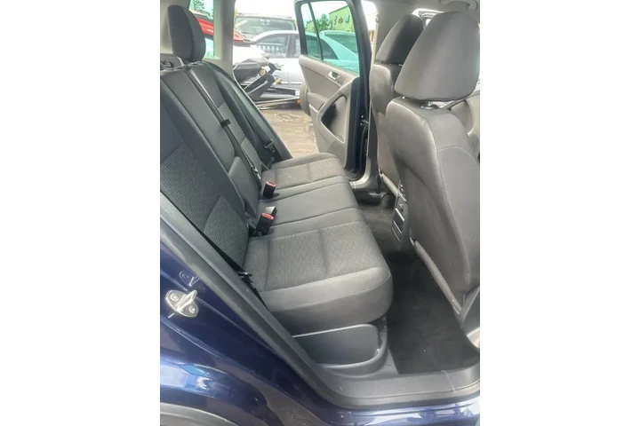 2013 Tiguan S 4Motion image 6