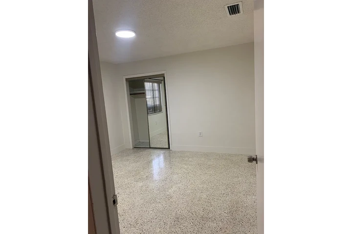 $900 : Acogedora casa en alquiler. image 3