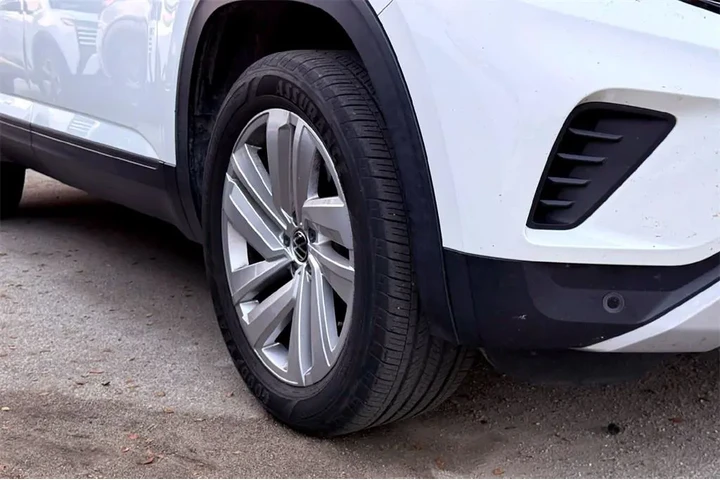 $18899 : Volkswagen Atlas Cross Sport image 4