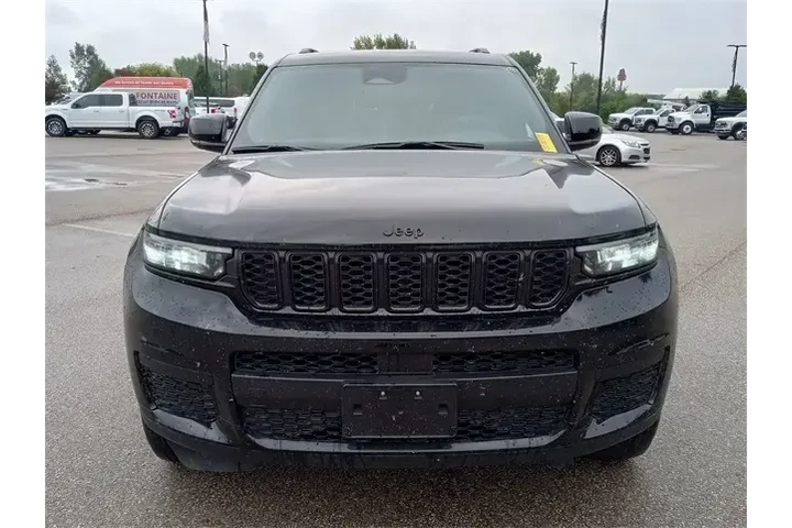 $30996 : Jeep Grand Cherokee L 2024 4 image 2