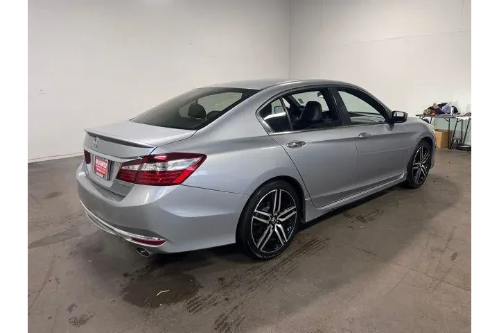 $18930 : Honda Accord 2017 Sport 4dr image 3