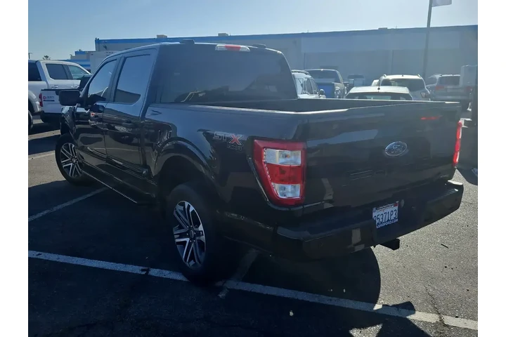 $35900 : Ford F-150 2023 4x4 Lariat 4 image 6