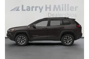 Jeep Cherokee 2022 4x4 Trail thumbnail