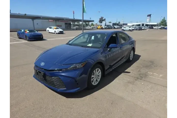 $34900 : Toyota Camry 2026 SE 4dr Sed image 3