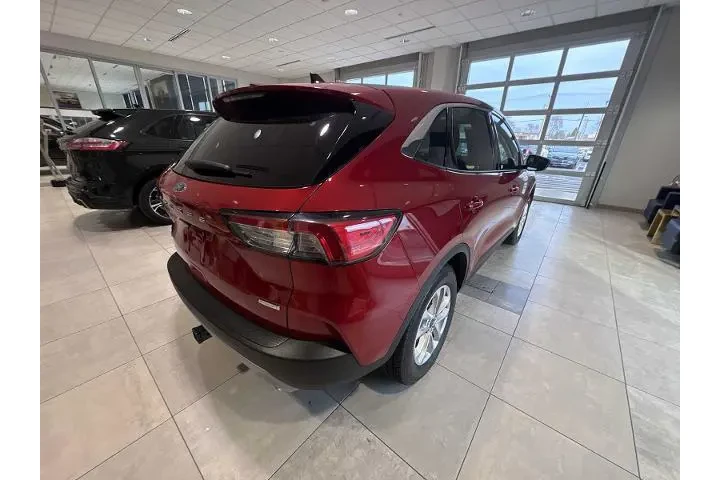 $15987 : Ford Escape 2020 SE 4dr SUV image 3