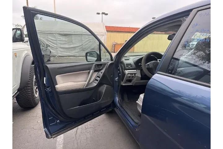 $10500 : Subaru Forester 2014 AWD 2.5 image 4