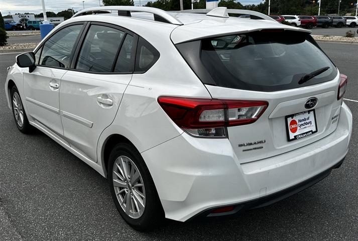 $14480 : PRE-OWNED 2017 SUBARU IMPREZA image 3