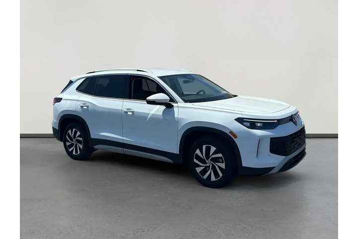 $32391 : Volkswagen Tiguan 2026 S 4dr image 2