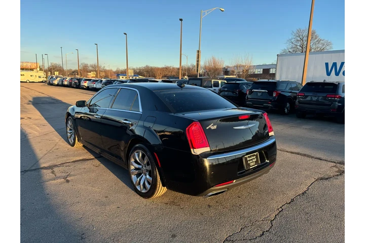 $8450 : 2019 300 Limited RWD image 4