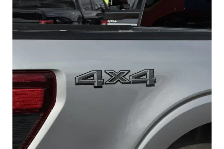 $38693 : Ford F-150 2024 4x4 XLT 4dr image 8
