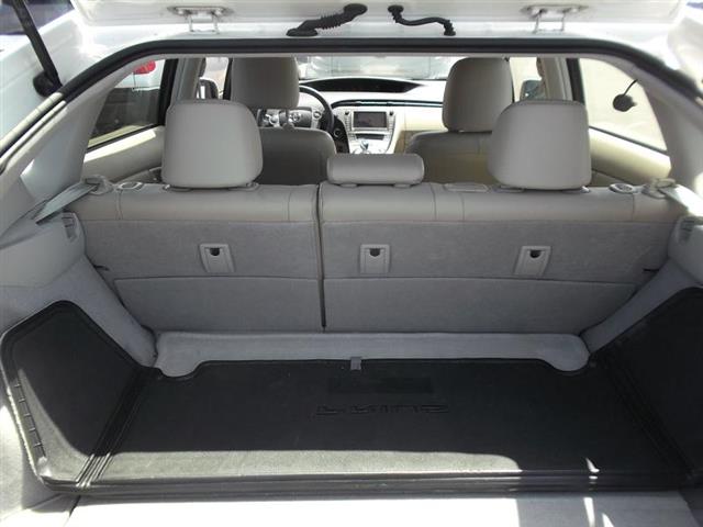 $6000 : 2011 Toyota Prius Hybrid III image 4