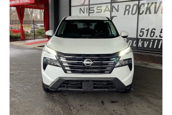 Nissan Rogue 2024 AWD SV 4dr image 3
