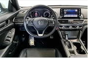 $20721 : Honda Accord 2018 Sport 4dr thumbnail
