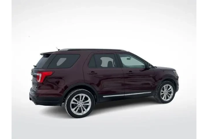 $15995 : Ford Explorer 2018 AWD XLT 4 image 9