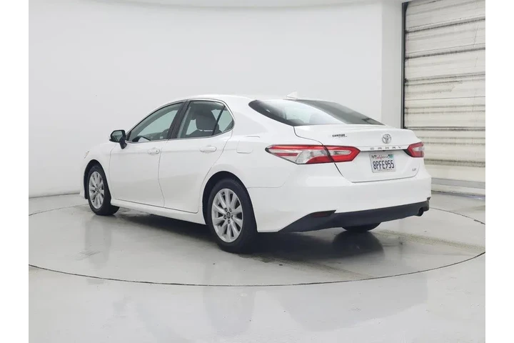 $18998 : Toyota Camry 2020 LE 4dr Sed image 2
