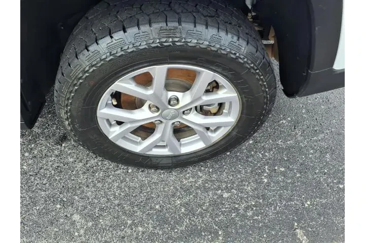 $29500 : Jeep Grand Cherokee L 2022 4 image 8