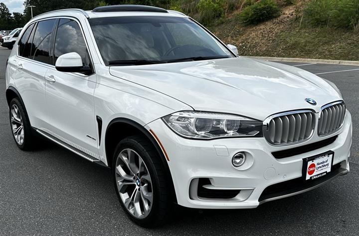 $22784 : PRE-OWNED 2016 X5 XDRIVE50I image 7