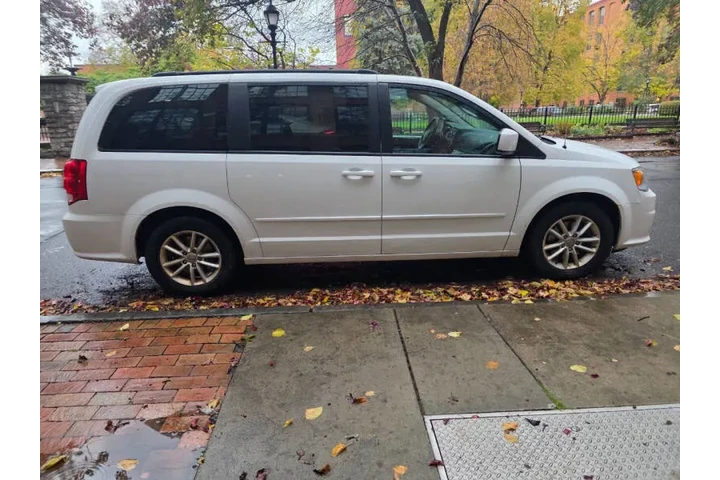 $4995 : 2016 Grand Caravan SXT image 8