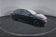 $22500 : PRE-OWNED 2021 TOYOTA CAMRY SE thumbnail