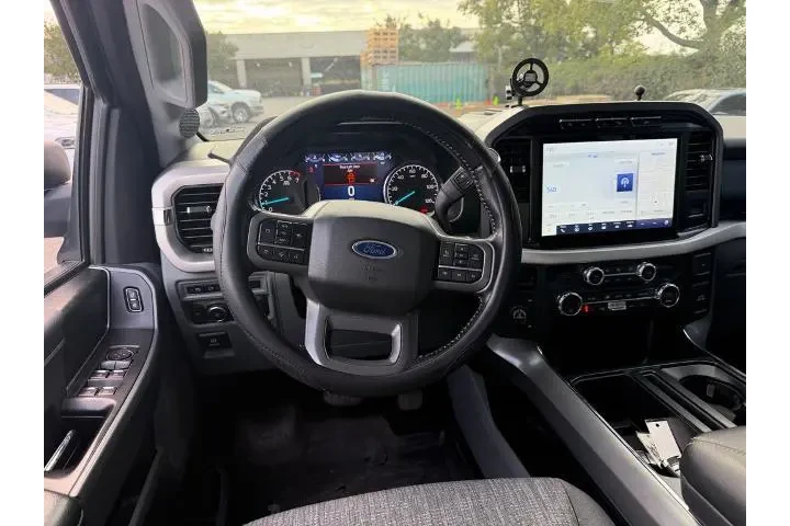 $26800 : Ford F-150 2021 4x4 Lariat 4 image 5