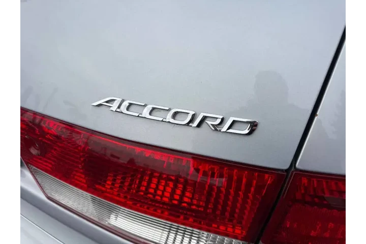 $6998 : 2004 Accord LX image 9