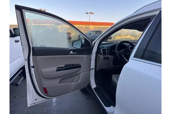 $21338 : Kia Sportage 2020 EX 4dr SUV image 6