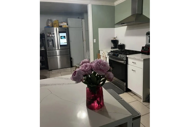 $2700 : Se renta casita de 3 recámaras image 5