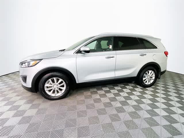 $16540 : PRE-OWNED 2018 KIA SORENTO LX image 6