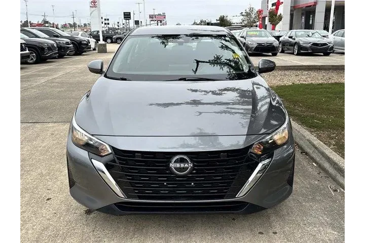 $18775 : Nissan Sentra 2024 SV 4dr Se image 2