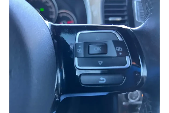 $22500 : Volkswagen Beetle Convertibl image 7