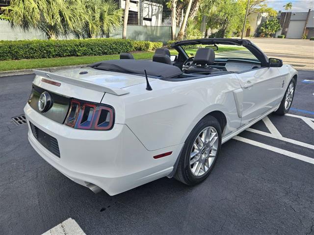 $2000 : Mustang 2014! image 1